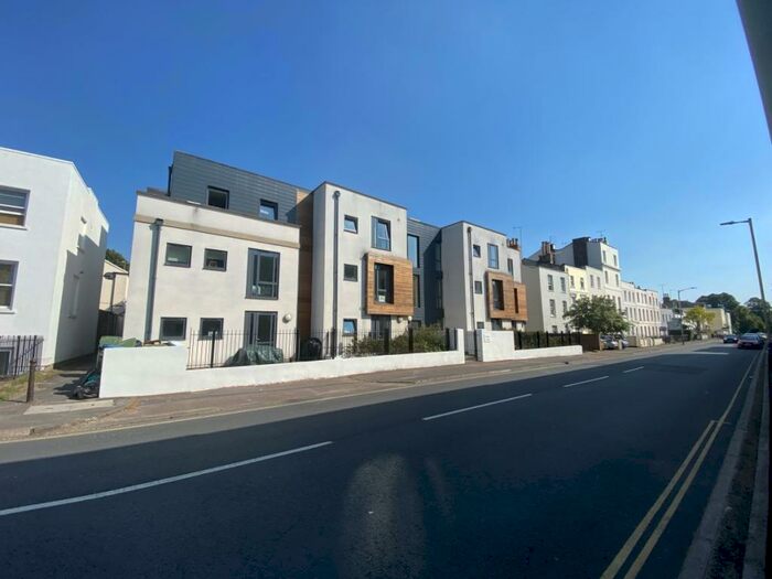 2 Bedroom Apartment To Rent In Sidney Lodge, Cheltenham, GL52