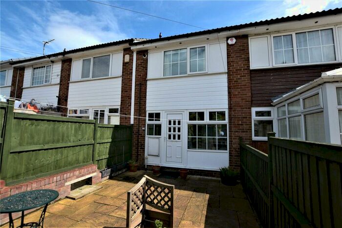 2 Bedroom Terraced House To Rent In Lawns Terrace, Leeds, LS12