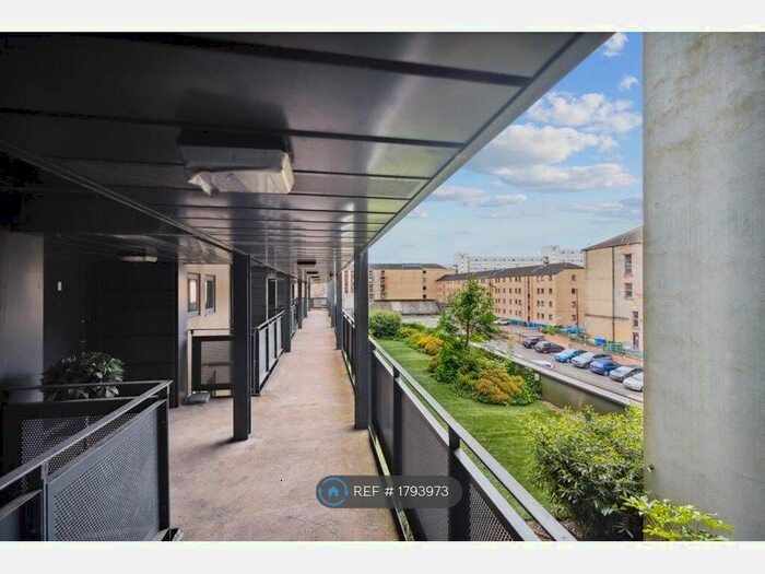 1 Bedroom Flat To Rent In Kent Road, Glasgow, G3