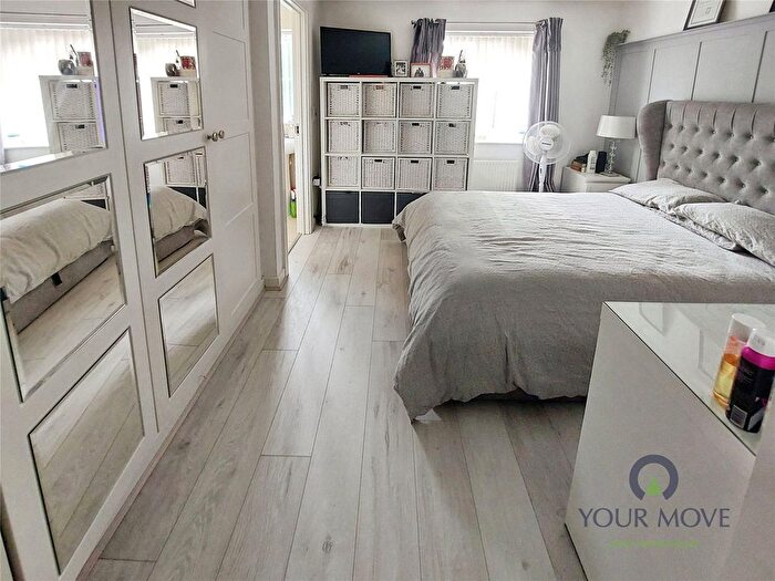 3 Bedroom End Of Terrace House For Sale In King Edmund Street, Dudley, West Midlands, DY1