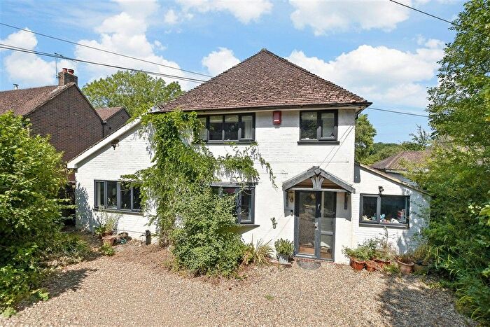 4 Bedroom Detached House For Sale In Smallfield Road, Horley, Surrey, RH6