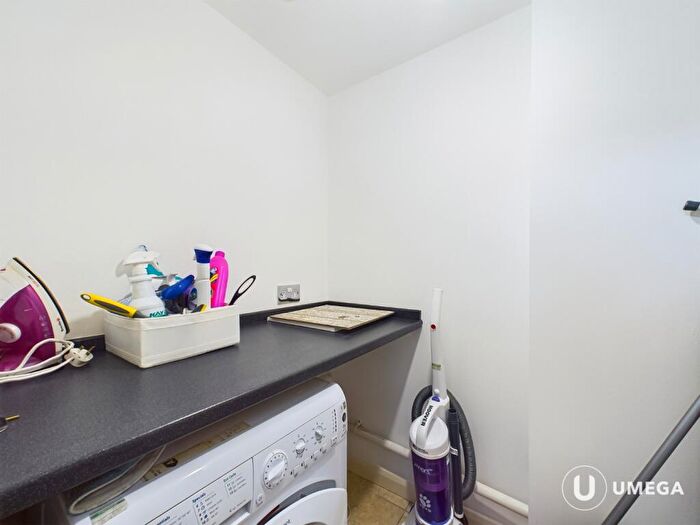 2 Bedroom Apartment To Rent In Slateford Road, Slateford, Edinburgh, EH14