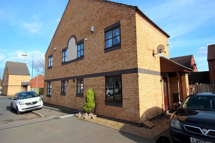 1 Bedroom Semi-Detached House To Rent In Hawkins Croft, Tipton, DY4