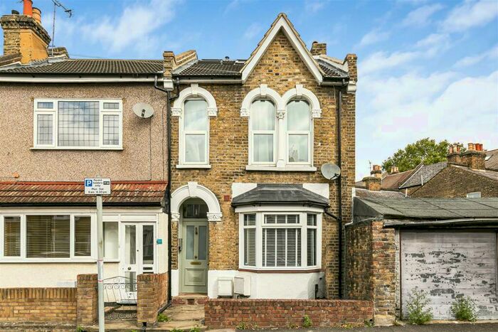 1 Bedroom Flat To Rent In Glenthorne Road, Walthamstow, London, E17