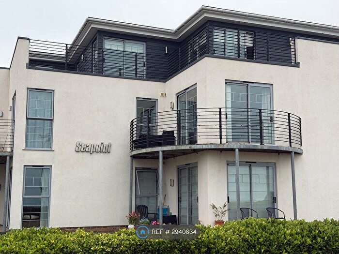 2 Bedroom Flat To Rent In Seapoint, Birchington, CT7