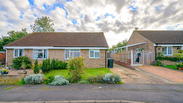 2 Bedroom Semi-Detached Bungalow For Sale In Second Avenue In Grantham, NG31