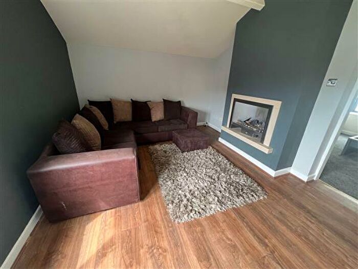 1 Bedroom Apartment To Rent In Long Street, Manchester, M24