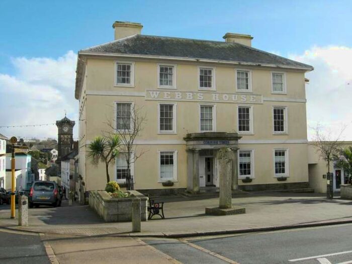 3 Bedroom Flat To Rent In Liskeard, Cornwall, PL14
