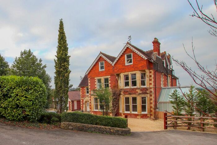 13 Bedroom Detached House To Rent In Warminster Road, Bathampton, Bath, BA2