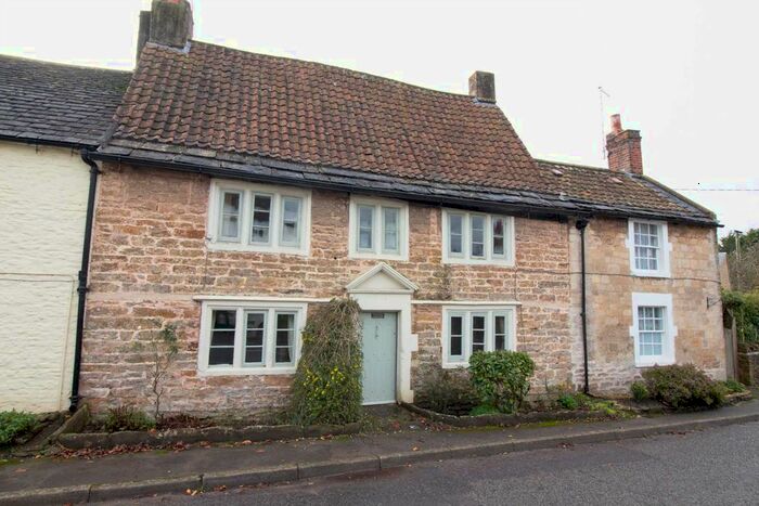 5 Bedroom Terraced House To Rent In Warminster Road, Beckington, BA11