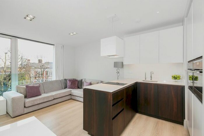 1 Bedroom Flat To Rent In Tower Bridge Road, London, London, SE1
