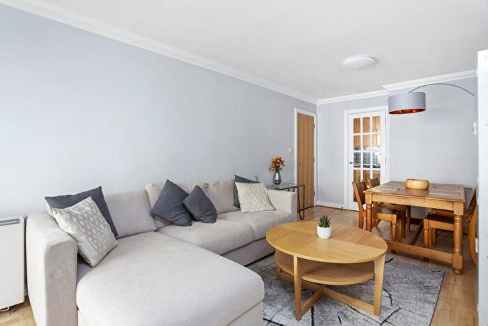 1 Bedroom Apartment To Rent In Lamb Street, Spitalfields, E1