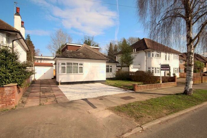 4 Bedroom Detached House To Rent In St. Thomas Drive, Pinner, HA5