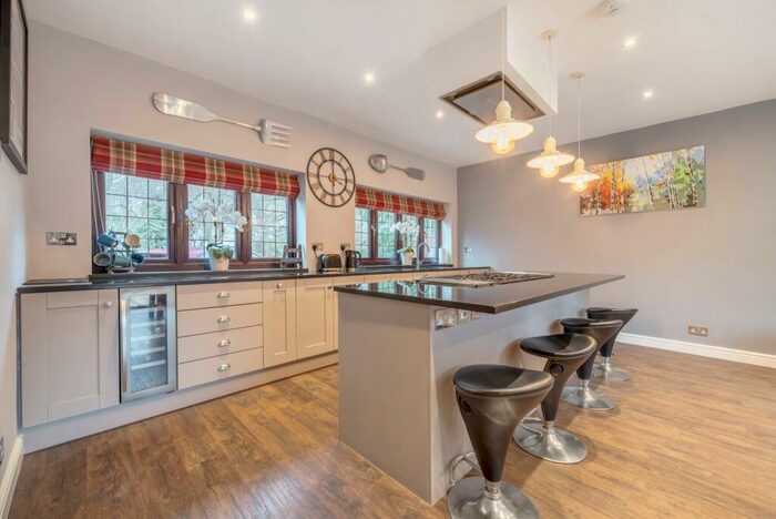 4 Bedroom Semi-Detached House For Sale In Bonseys Lane, Chobham, GU24