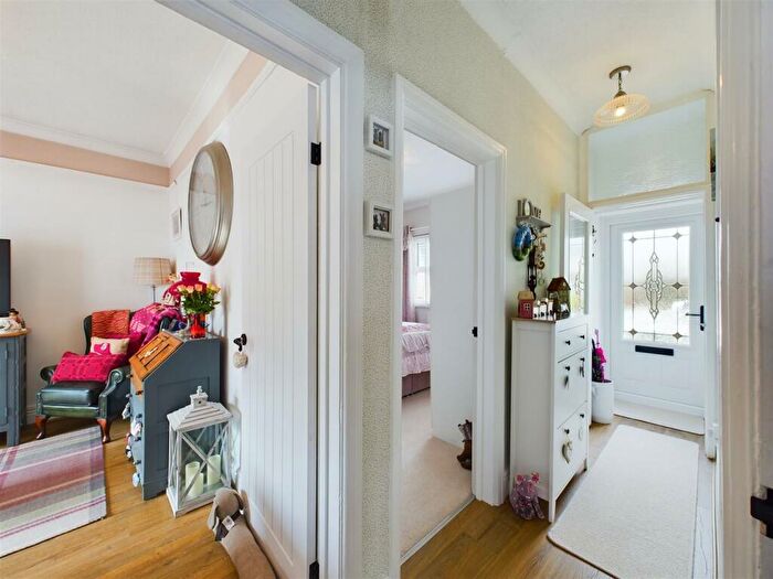 2 Bedroom Detached Bungalow For Sale In Cross Hands Road, Gorslas