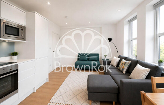 1 Bedroom Apartment To Rent In Green Lanes, Hairingey, London, N4