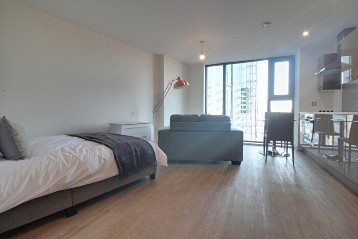 Studio To Rent In The Bank, Sheepcote Street, Birmingham City Centre, B16