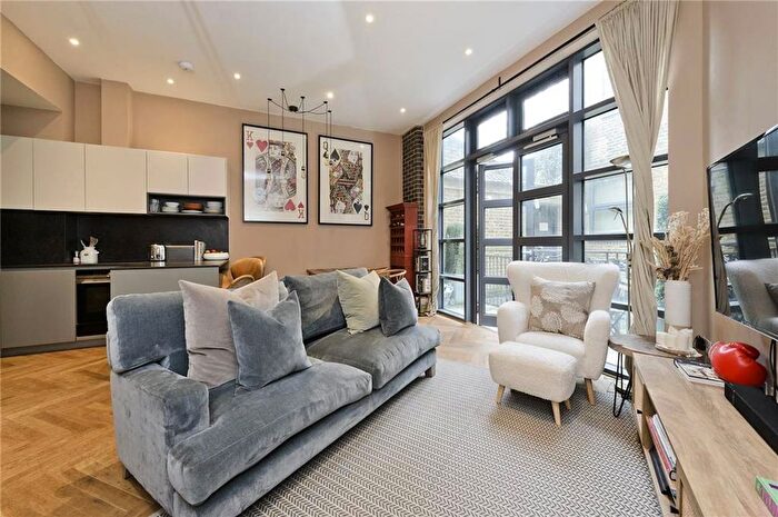 2 Bedroom Flat For Sale In Atalanta Street, Bishops Park, SW6