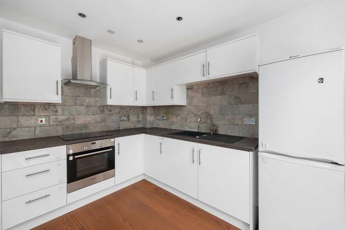 2 Bedroom Flat To Rent In Woodmill Road, Hackney, E5