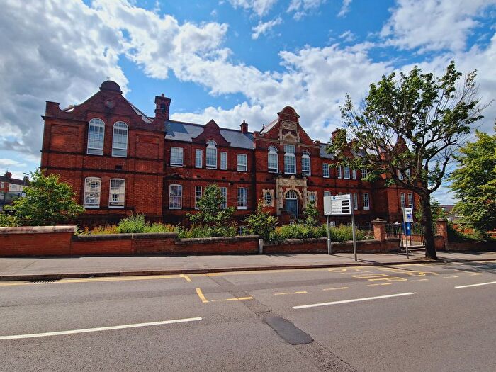 2 Bedroom Flat To Rent In Burkhardt Hall, Swindon, SN1