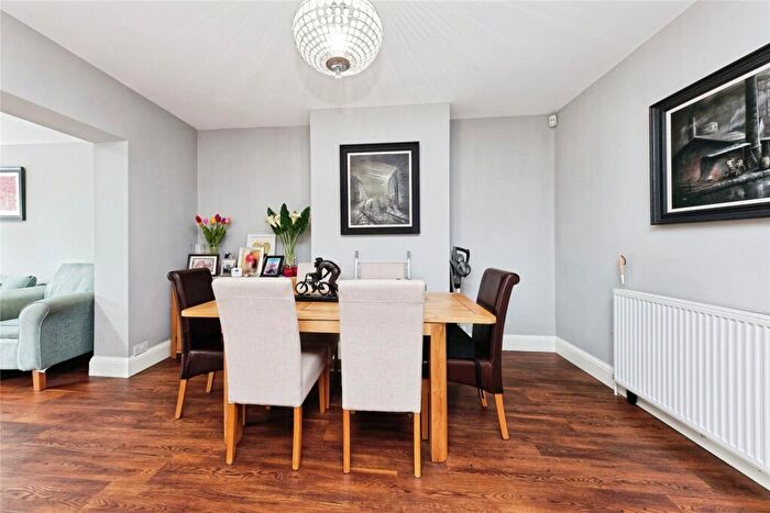 3 Bedroom Semi-Detached House For Sale In George V Avenue, Margate, Kent, CT9 - Photo 6