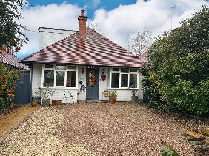 3 Bedroom Detached House For Sale In Alcester Road, Stratford-Upon-Avon, Warwickshire, CV37