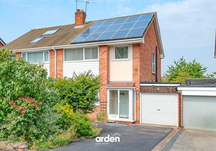 3 Bedroom Semi Detached House For Sale In Vicarage Crescent, Redditch, B97