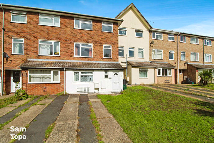 5 Bedroom Town House For Sale In St. Andrews Avenue, Colchester, CO4