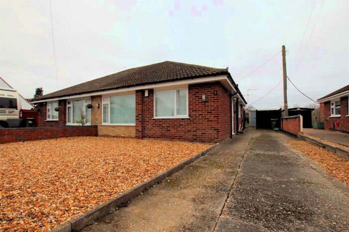 2 Bedroom Detached Bungalow To Rent In Avon Way, Padworth, Reading, RG7