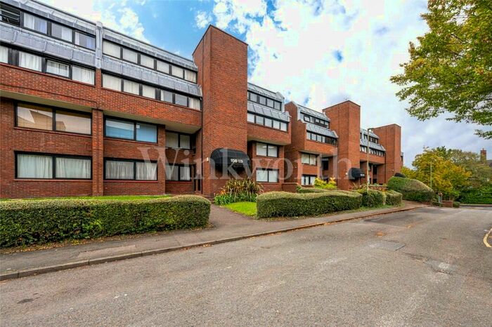 1 Bedroom Apartment To Rent In Britten Close, London, NW11