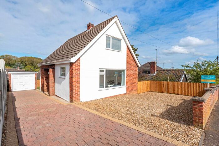 3 Bedroom Detached House For Sale In Grovedale Close, New Costessey, NR5