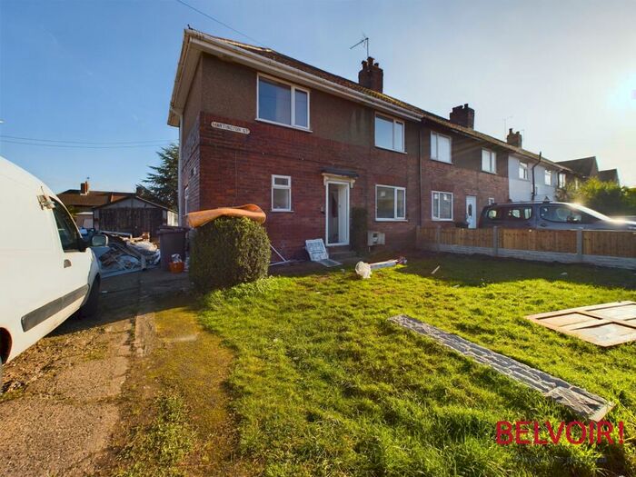 3 Bedroom Semi-Detached House To Rent In Hartington Street, Langwith, NG20