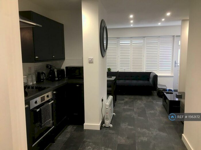 2 Bedroom Flat To Rent In Pirelli Way, Eastleigh, SO50