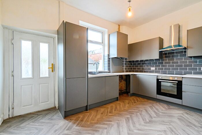 2 Bedroom Property To Rent In Merton Street, Bury, BL8
