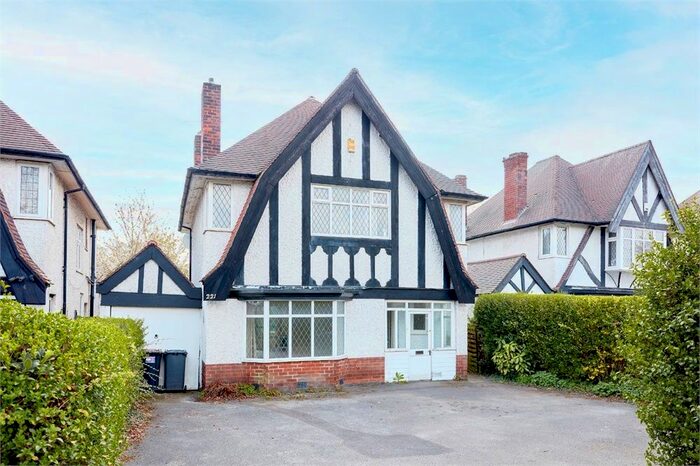 3 Bedroom Detached House To Rent In Derby Road, Beeston, Nottingham, NG9