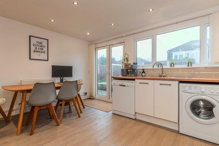 2 Bedroom Terraced Bungalow To Rent In Orchard Avenue, Castle Donington, Derby DE74