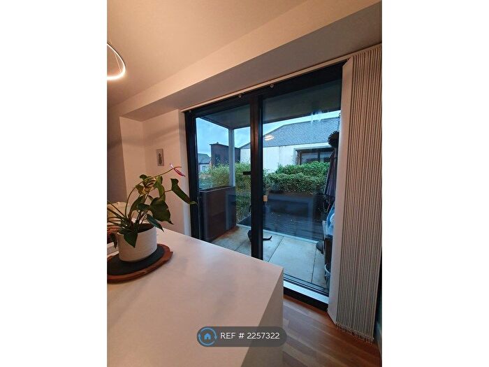2 Bedroom End Of Terrace House To Rent In Jubilee Street, Salford, M6