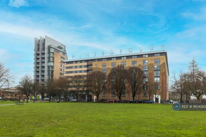 2 Bedroom Flat To Rent In Gainsborough Studios South, London, N1