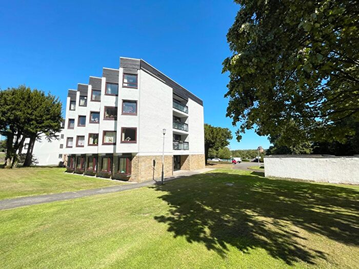 2 Bedroom Flat To Rent In Brandon House, The Furlongs, Hamilton, ML3