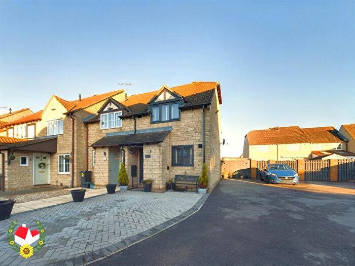 2 Bedroom End Of Terrace House For Sale In Waterside Close, Quedgeley, Gloucester, GL2