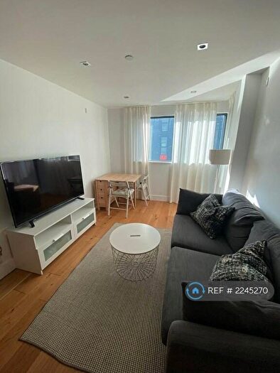1 Bedroom Flat To Rent In Millharbour, London, E14