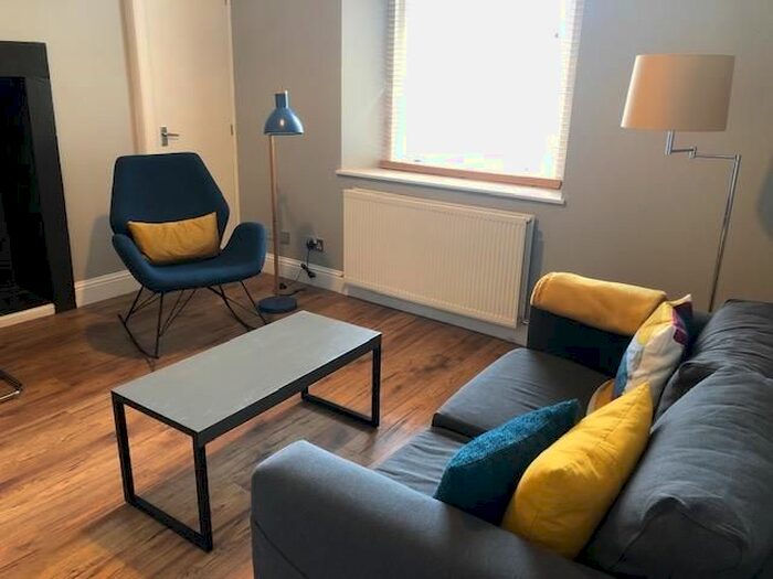 2 Bedroom Flat To Rent In Union Street, Aberdeen, AB10