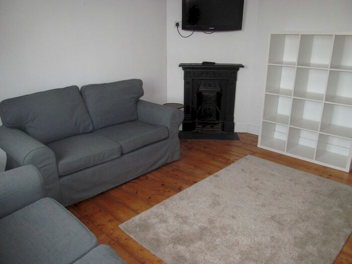 2 Bedroom Flat To Rent In Upper Redlands Road, Reading, RG1