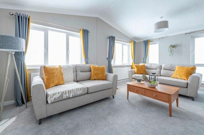 2 Bedroom Park Home For Sale In Fairview Park, Wrenbury, Nantwich, Cheshire, CW5