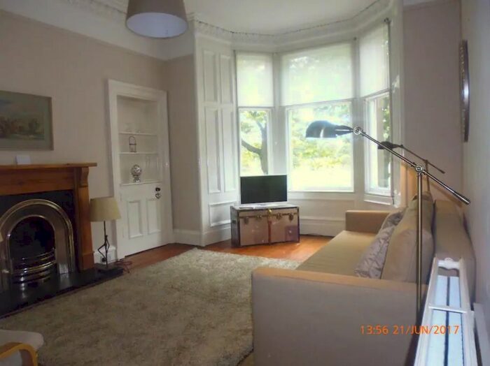 2 Bedroom Flat To Rent In Comely Bank Road, Edinburgh, EH4