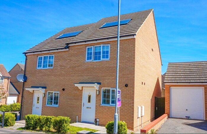 2 Bedroom Semi-Detached House To Rent In Olympic Square, Corby, NN18