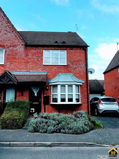 3 Bedroom Semi-Detached House To Rent In Hopkins Way, Wellesbourne, Warwickshire, CV35