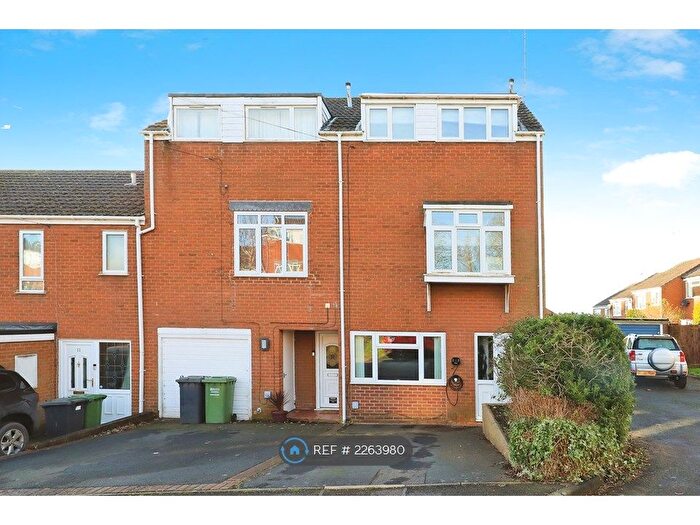 4 Bedroom Terraced House To Rent In Harold Evers Way, Kidderminster, DY10