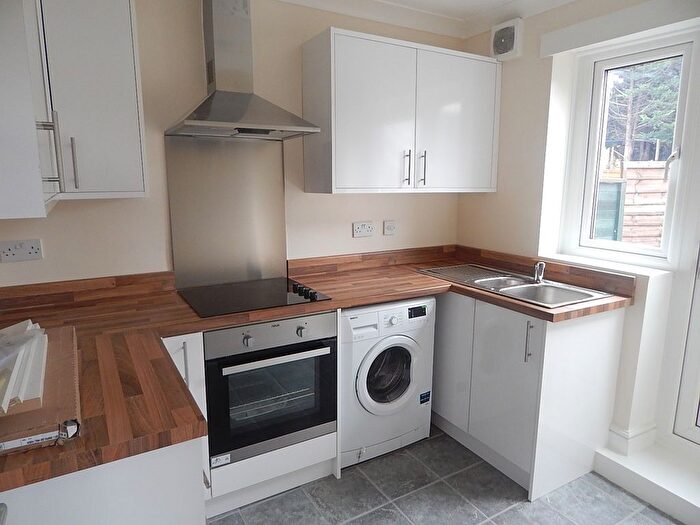 2 Bedroom Detached House To Rent In Pipewell Road, Carshalton, Surrey, SM5