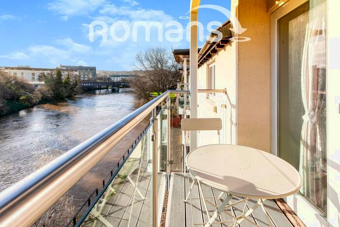 2 Bedroom Flat To Rent In Windsor Castle, BA1